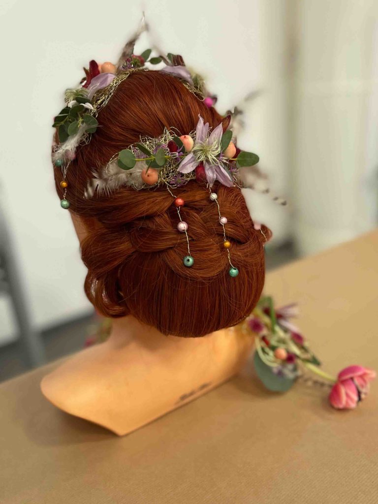 chignon fleurs coiffure concours CFAie