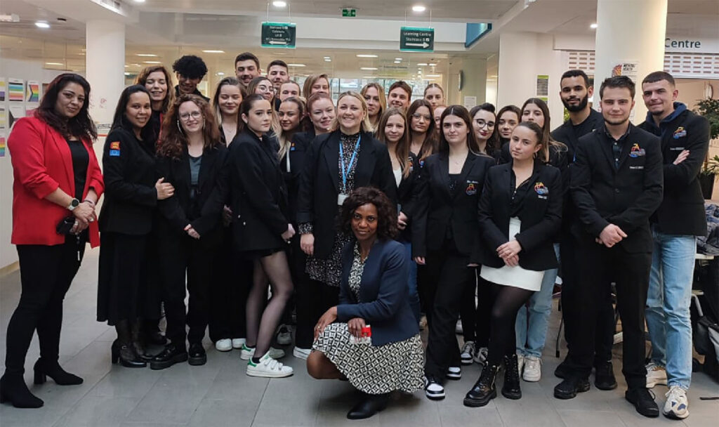 Voyage pédagogique - apprentis vente CFAie - rencontre avec des étudients anglais