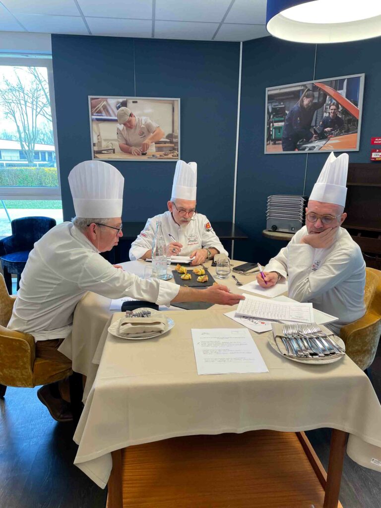 Délibération du jury pour le concours Jeunes Talents de Normandie - CFAie