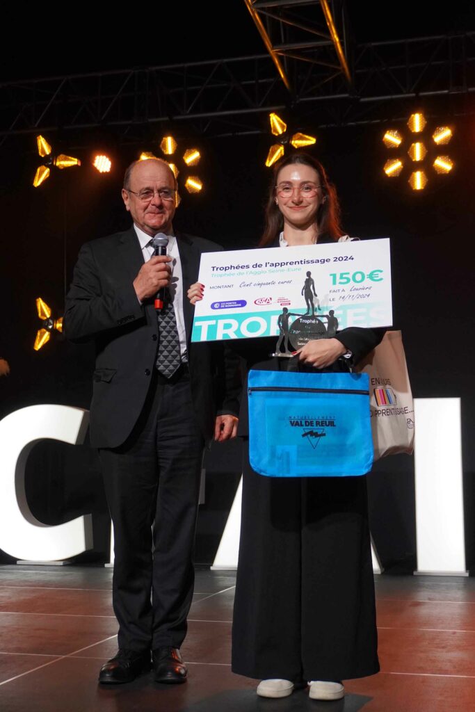 Emma DUSSEAUX fleuriste - Trophees apprentissage 2024 CFAie