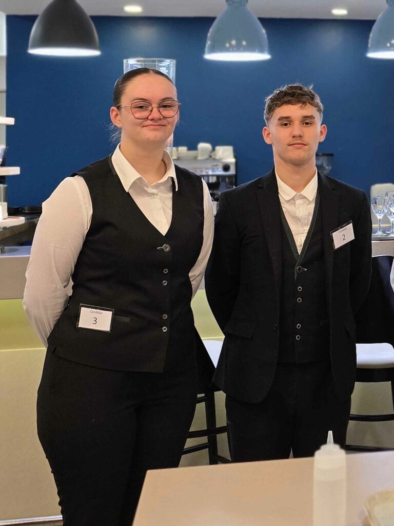 Concours Worldskills - Lais et Likael apprentis service en salle en apprentissage CFAie