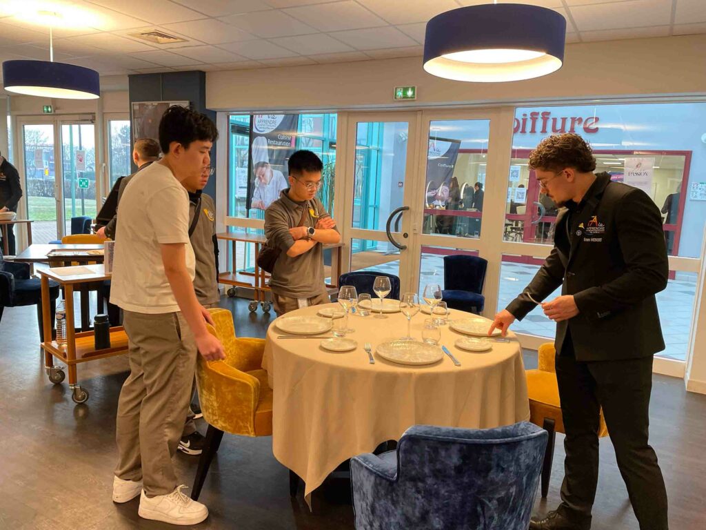 Apprentissage service en salle - Mobilité internationale CFAie